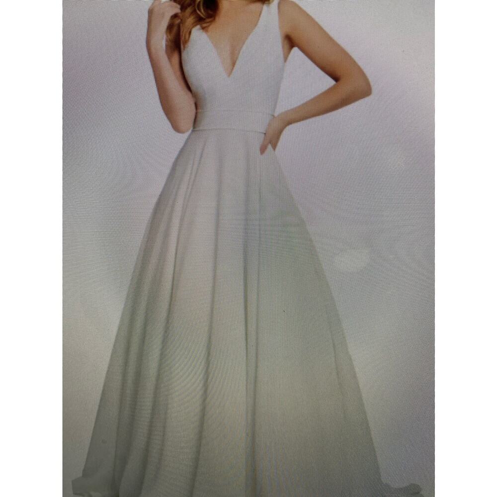 NWT IEENA FOR MAC DUGGAL WHITE CHIFFON BALLGOWN SIZE 0
